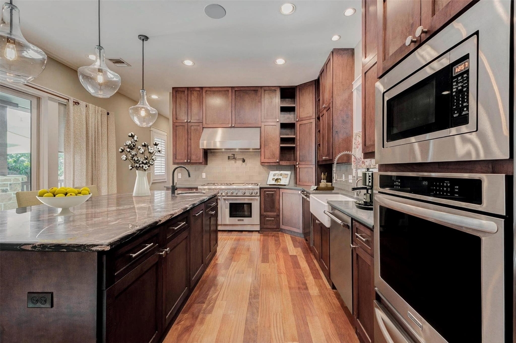 2219 Columbia Street - Photo 12