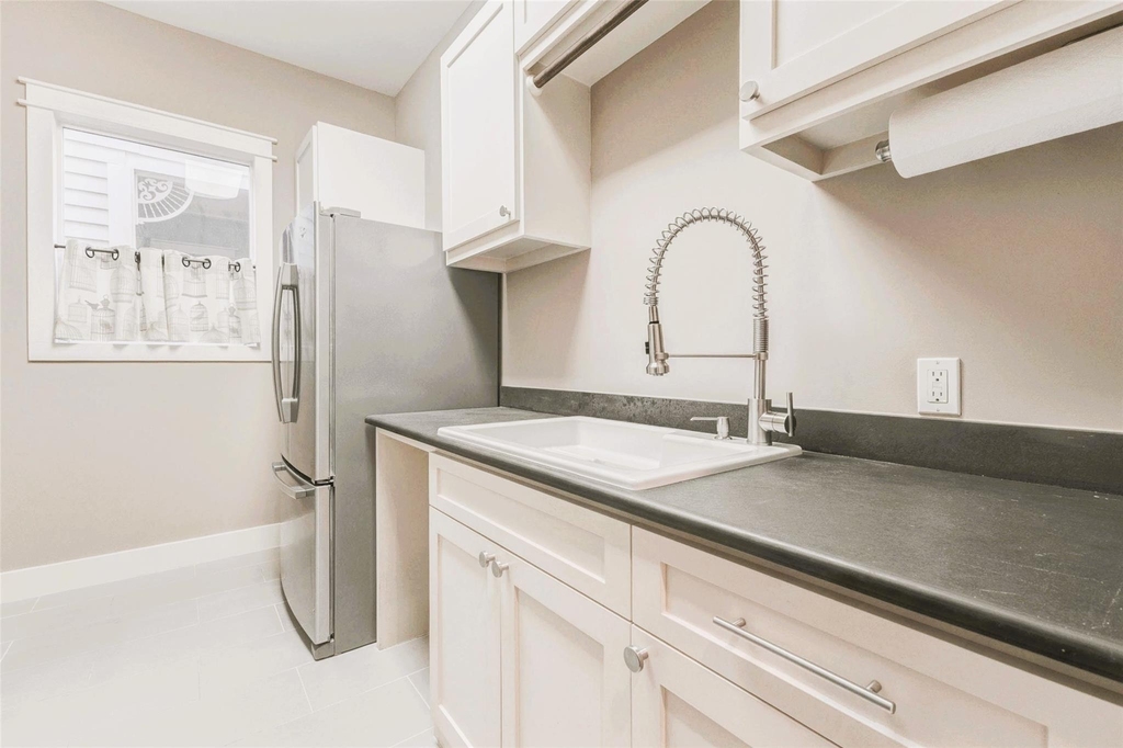 2219 Columbia Street - Photo 30