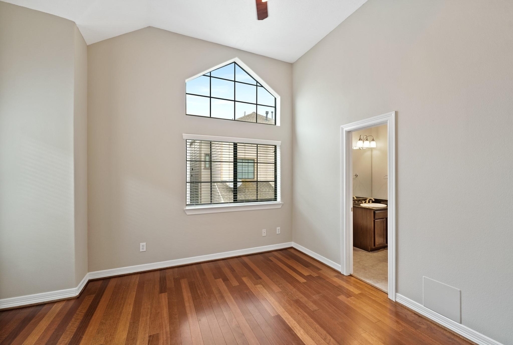 2045 W 14th 1/2 Street - Photo 16