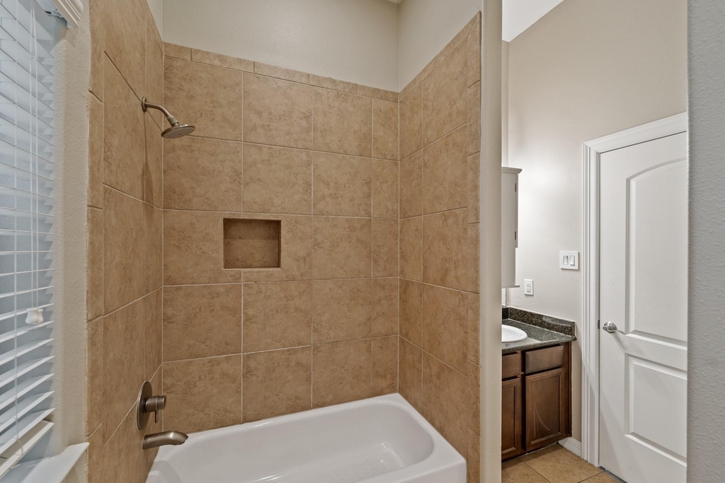 2045 W 14th 1/2 Street - Photo 5