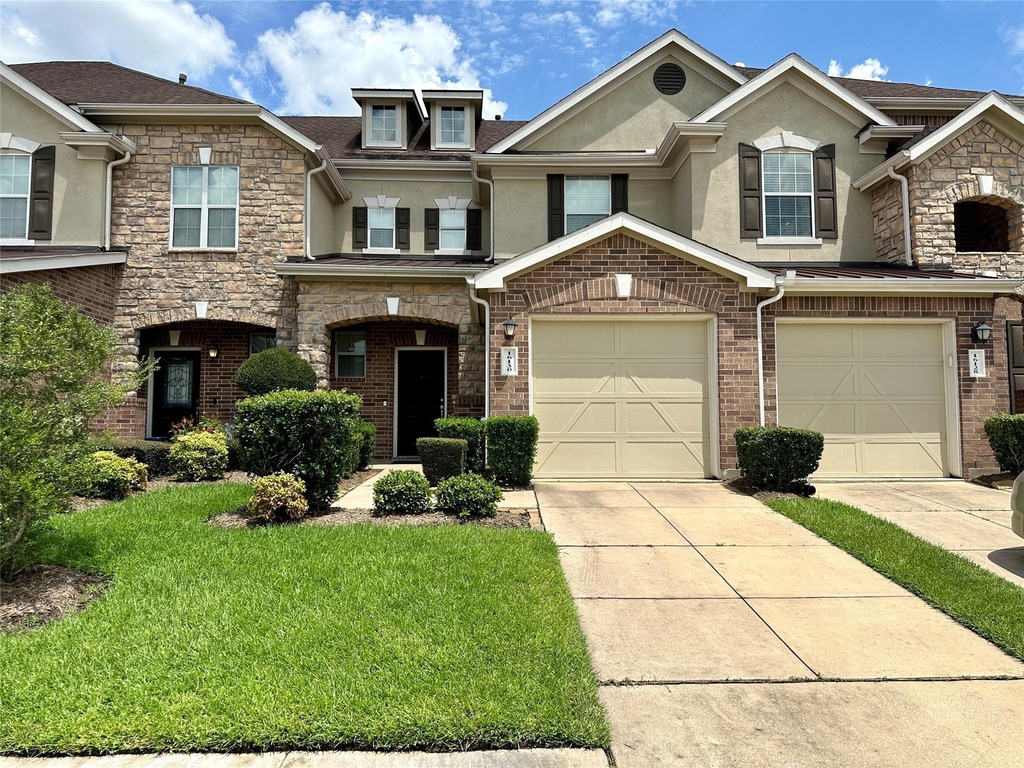 16130 Limestone Lake Drive - Photo 0