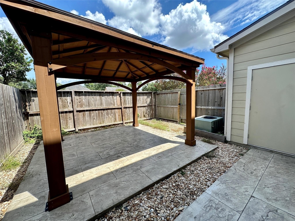 16130 Limestone Lake Drive - Photo 9
