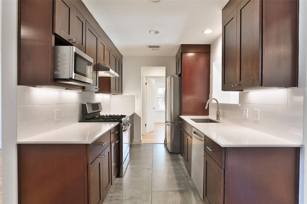 4613 Libbey Lane - Photo 5