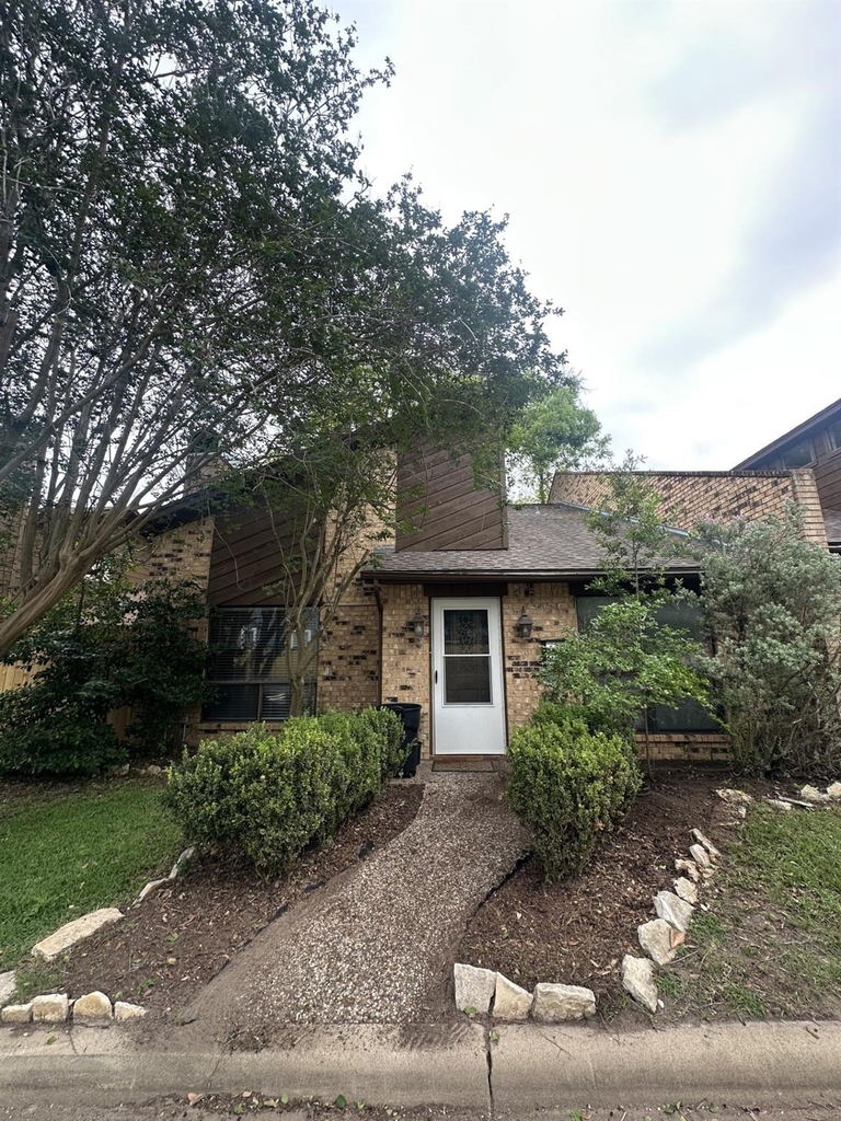 605 Church - Photo 0