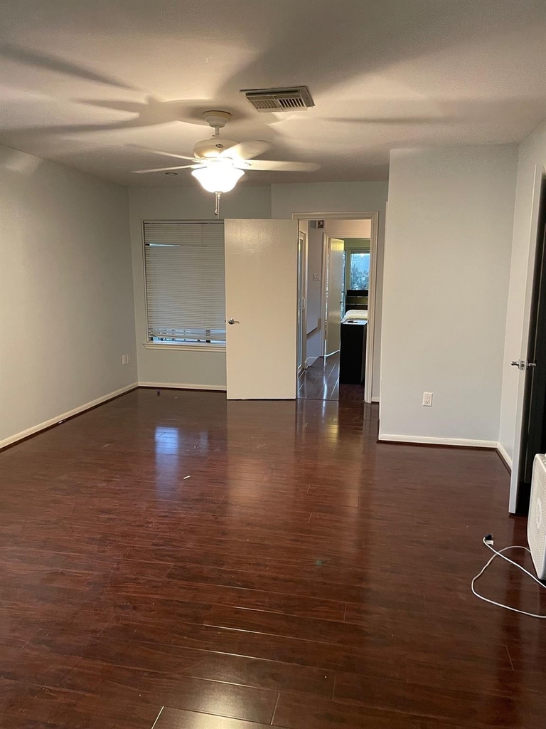 4502 Dickson Street - Photo 5