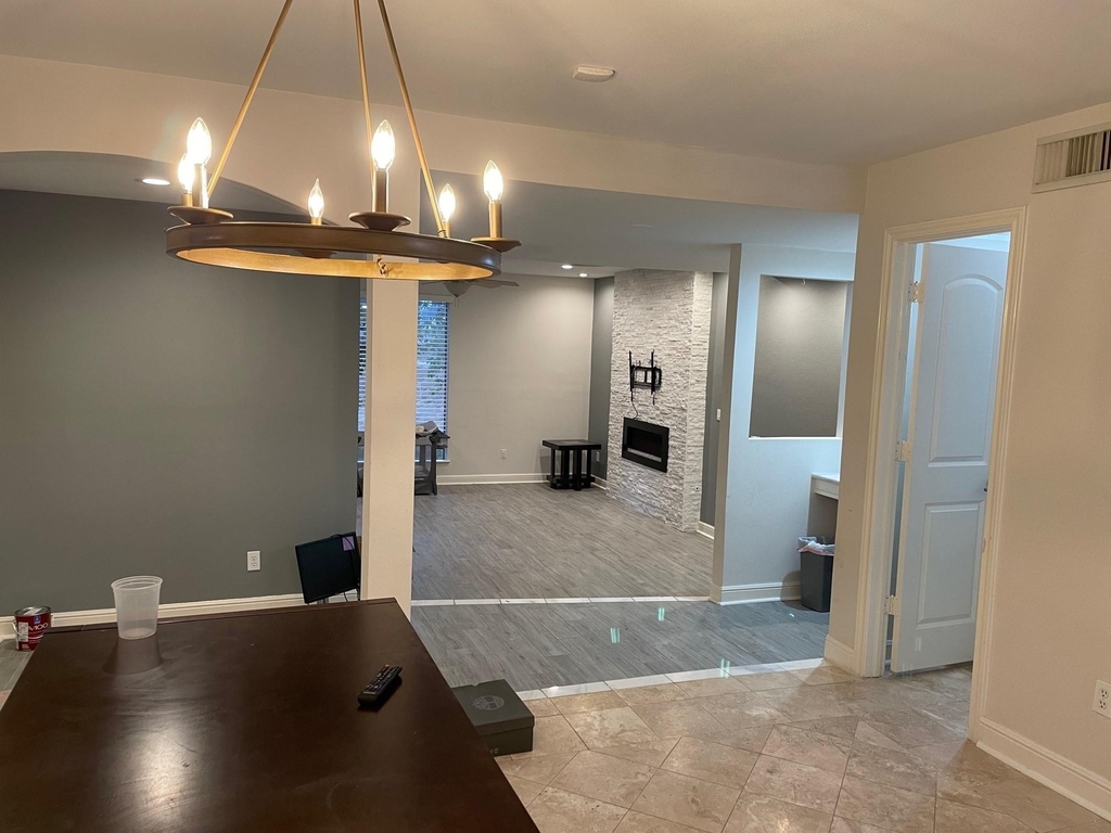 4502 Dickson Street - Photo 2