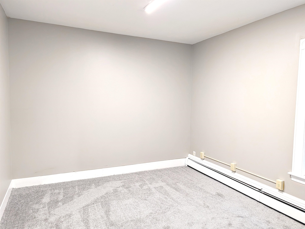685 Massabesic - Photo 8