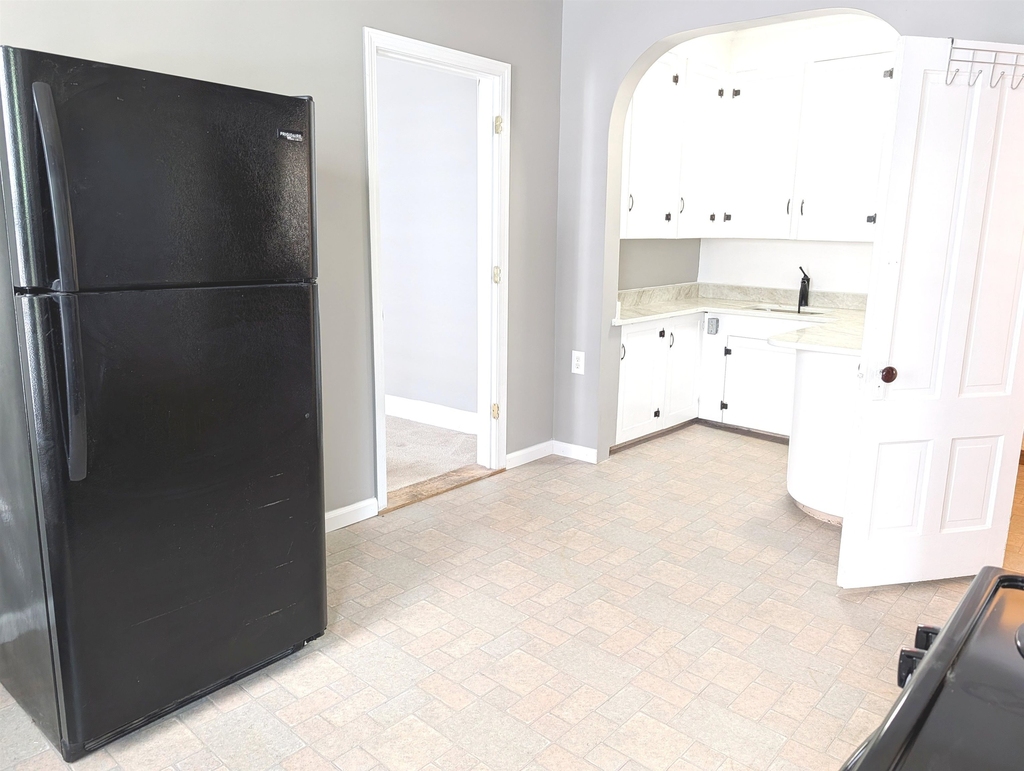685 Massabesic - Photo 2