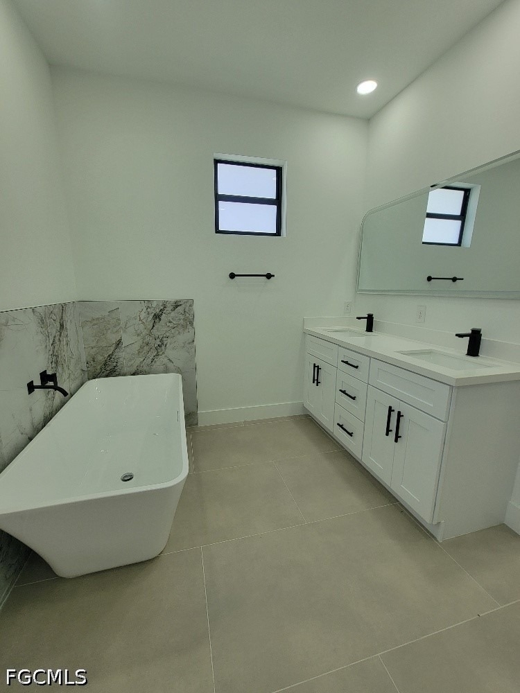 708 Godwid Avenue S - Photo 20