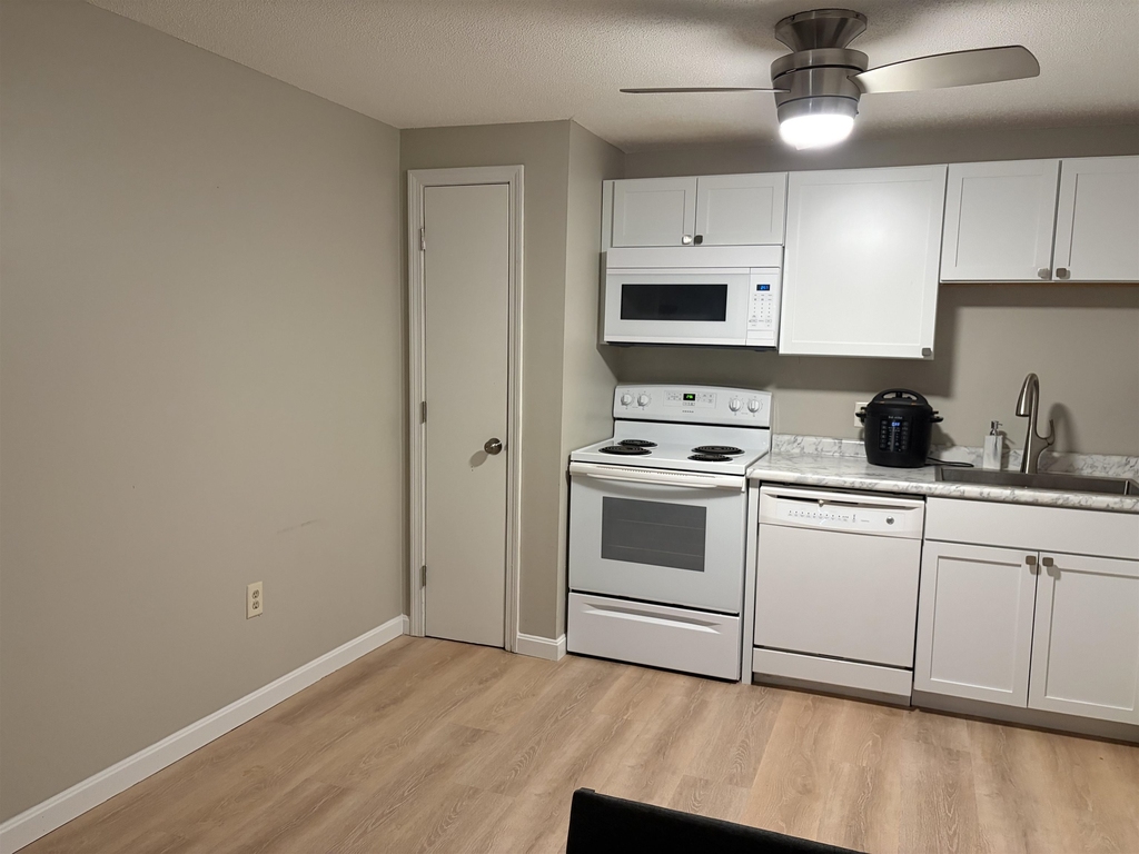 1610 White Cedar - Photo 6