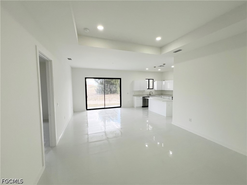 2113 Nw 41st Avenue - Photo 4