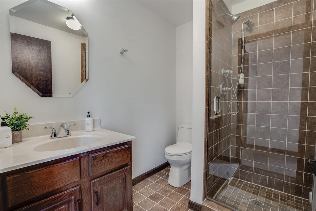 15 Nearing - Photo 2