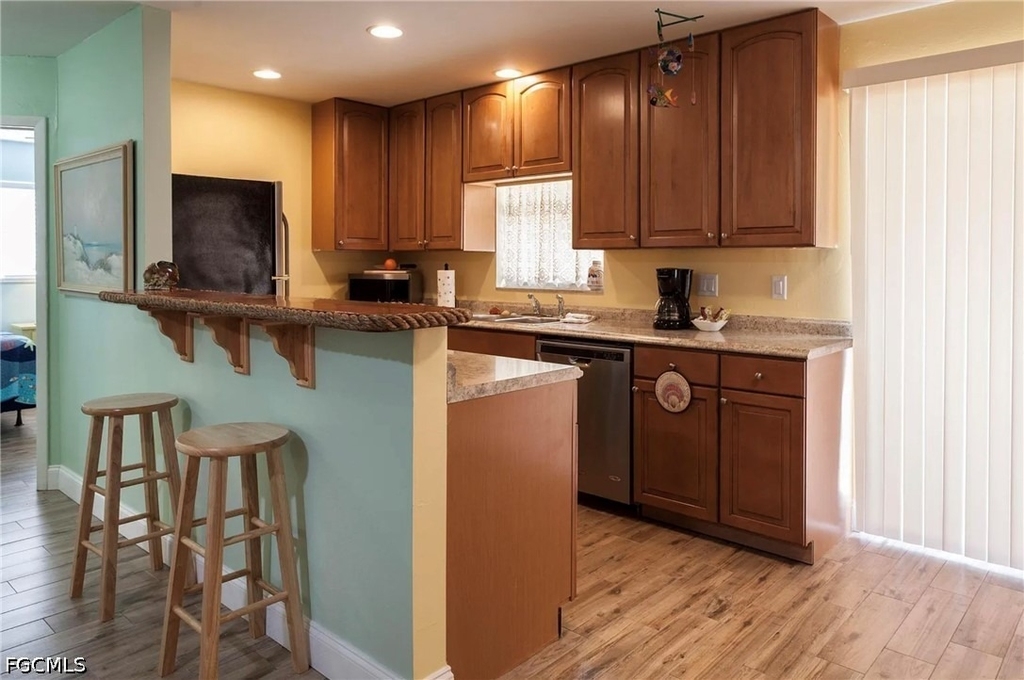 11093 Kelly Road - Photo 7