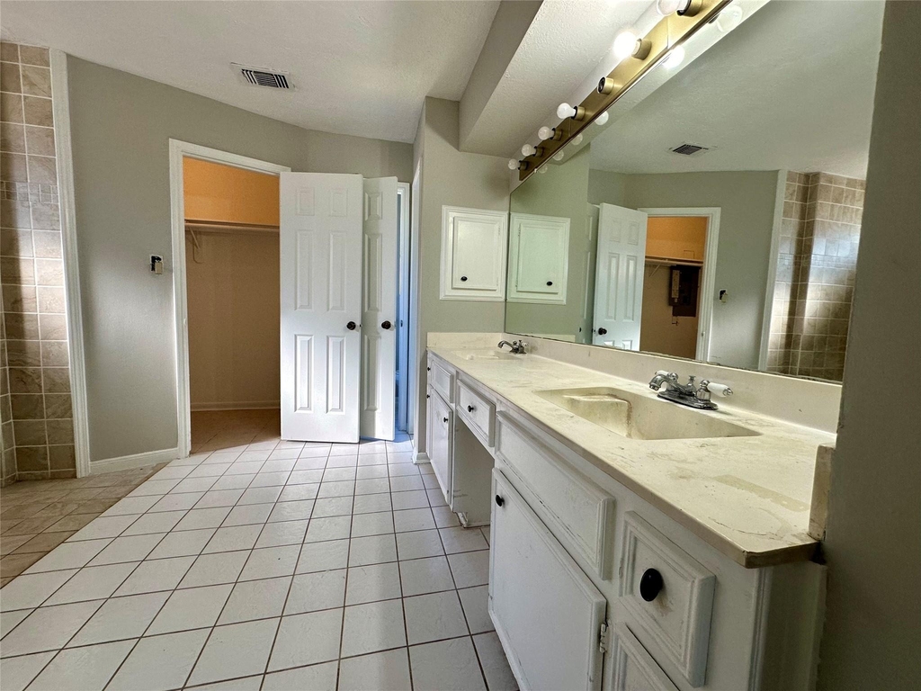 2818 Stoney Wood Drive - Photo 9