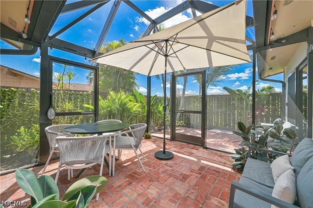 6386 Royal Woods Drive - Photo 5