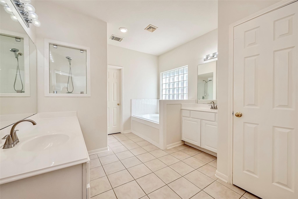 5506 Flower Grove Court - Photo 16