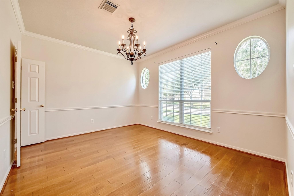 5506 Flower Grove Court - Photo 5