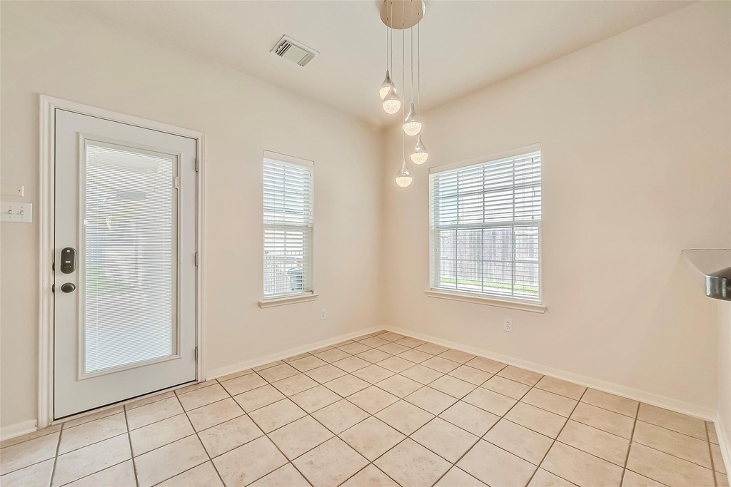 5506 Flower Grove Court - Photo 7