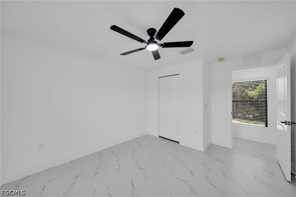 4984 Fairway Court - Photo 7