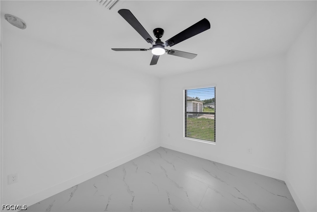 4984 Fairway Court - Photo 12