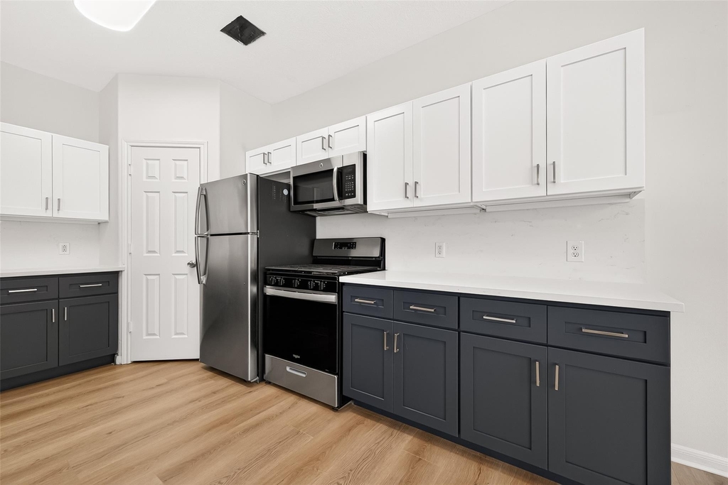 4719 Cashel Circle - Photo 9