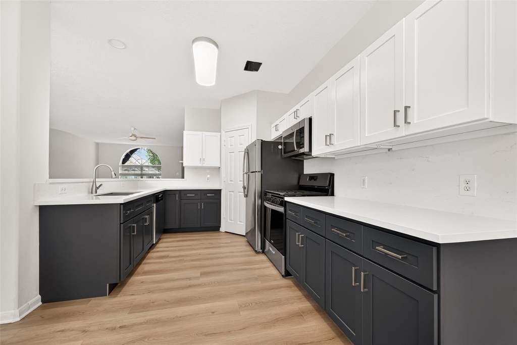 4719 Cashel Circle - Photo 10