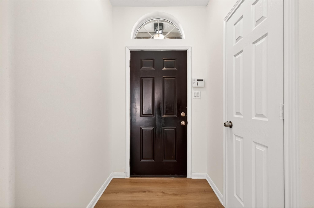 4719 Cashel Circle - Photo 3