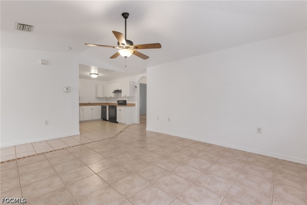 221 Meadow Road - Photo 4