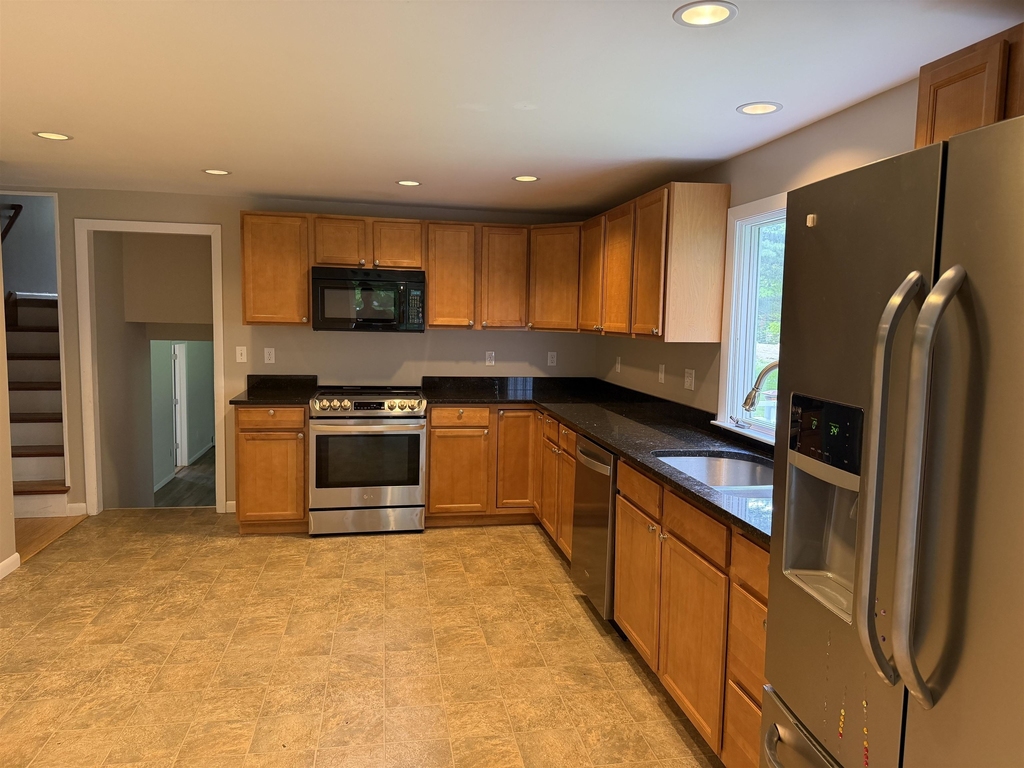 231 Locke - Photo 14