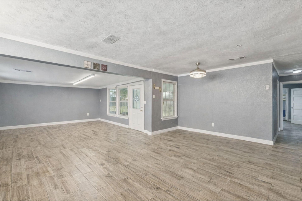 105 Pompano Avenue - Photo 6