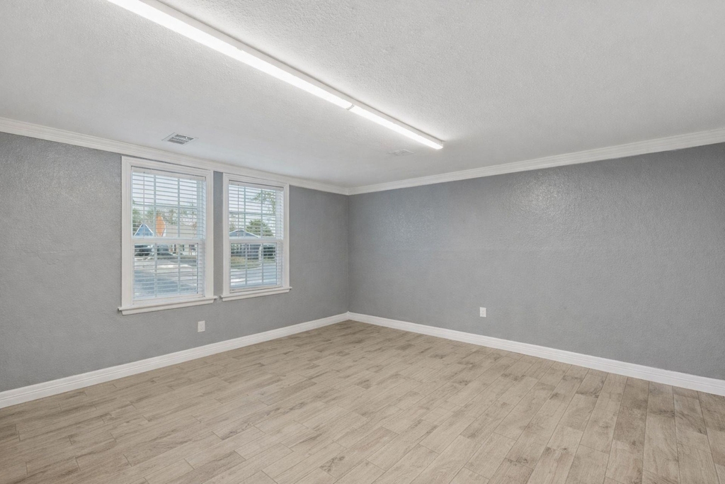 105 Pompano Avenue - Photo 7