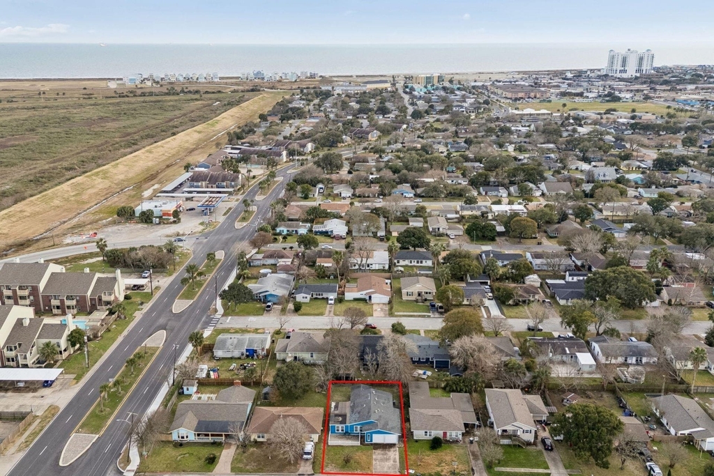 105 Pompano Avenue - Photo 17