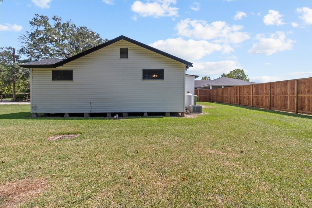 802 Collins Street - Photo 9