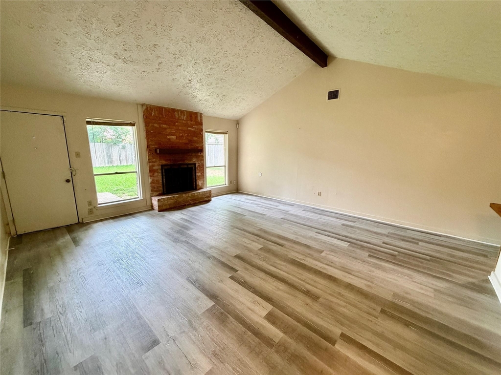 5015 Glendower Drive - Photo 7