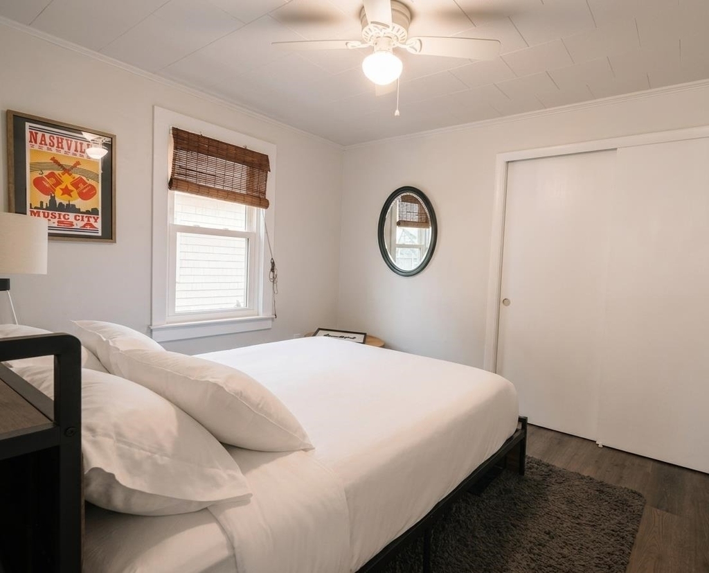 540 Hudson - Photo 9