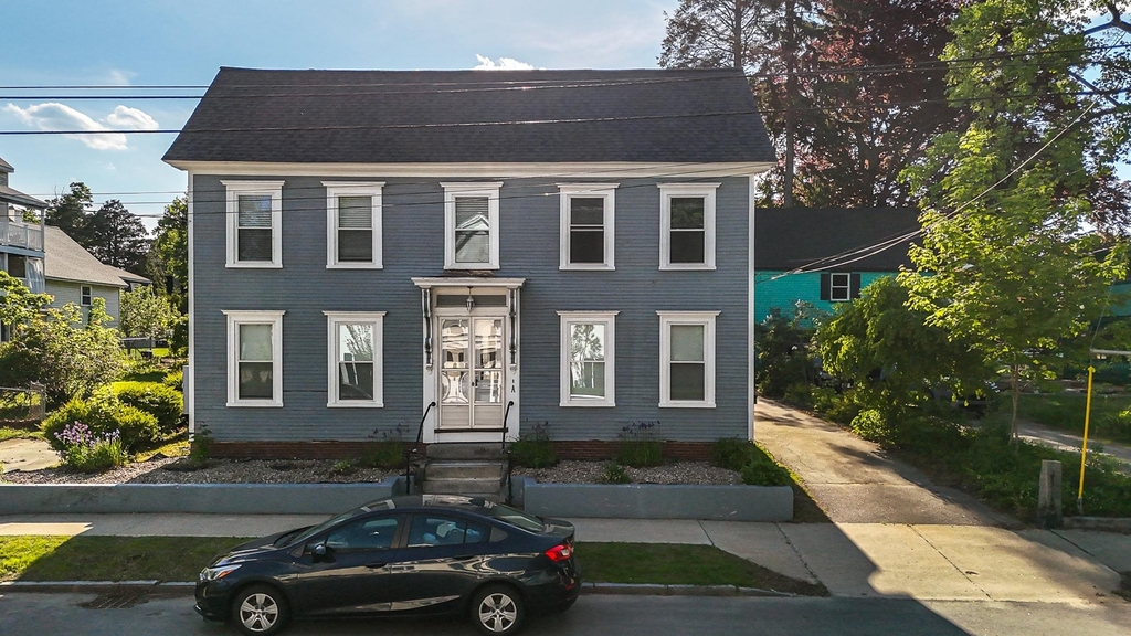 137 Locust - Photo 18