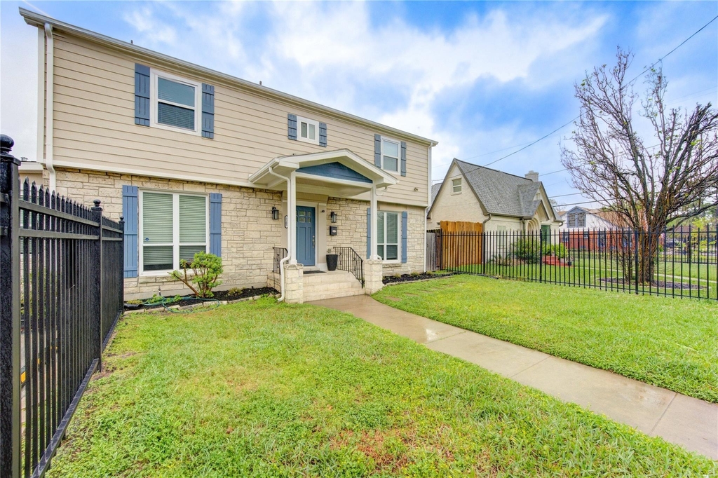 5205 Irvington Boulevard - Photo 1