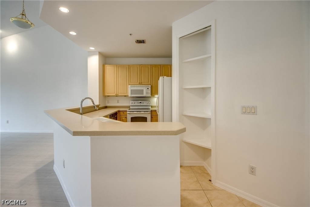15250 Riverbend Boulevard - Photo 17