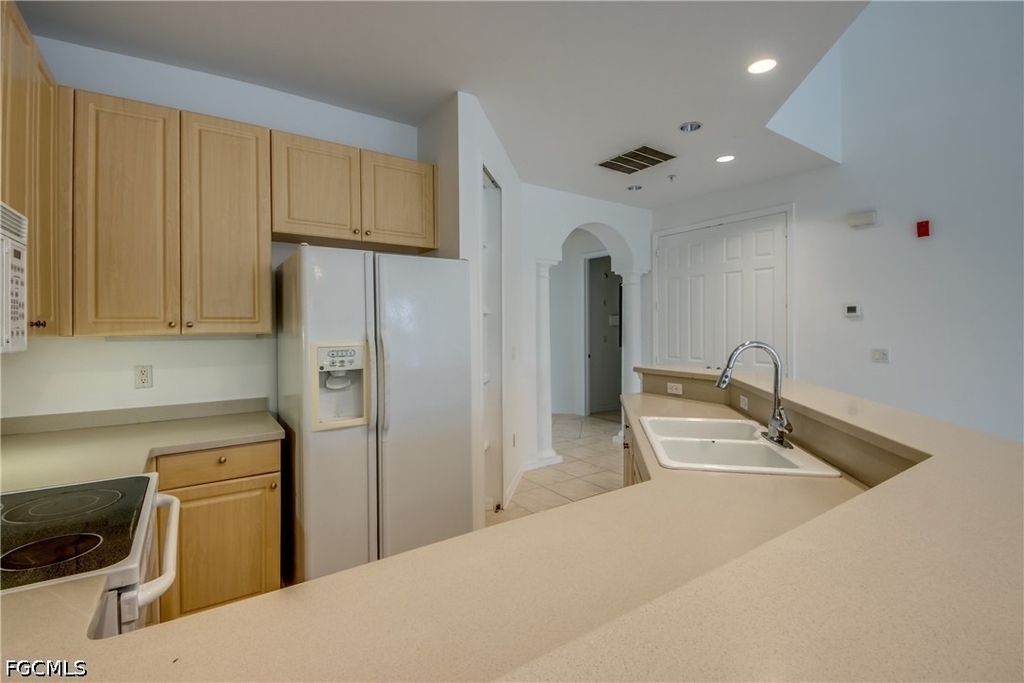 15250 Riverbend Boulevard - Photo 9