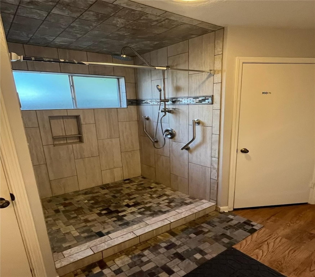 25318 Loch Doon Drive - Photo 14