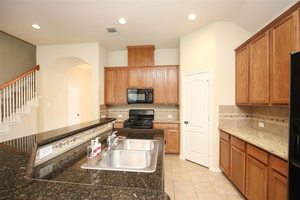 23118 Century Plant Drive - Photo 9