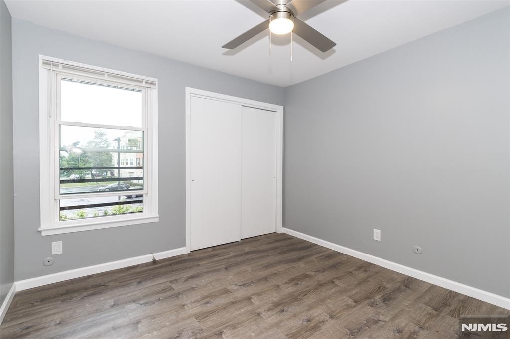 190 Park - Photo 28