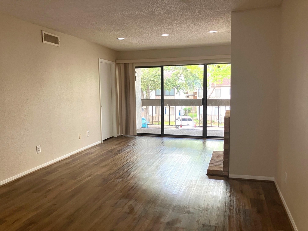 12100 Melville Drive - Photo 10