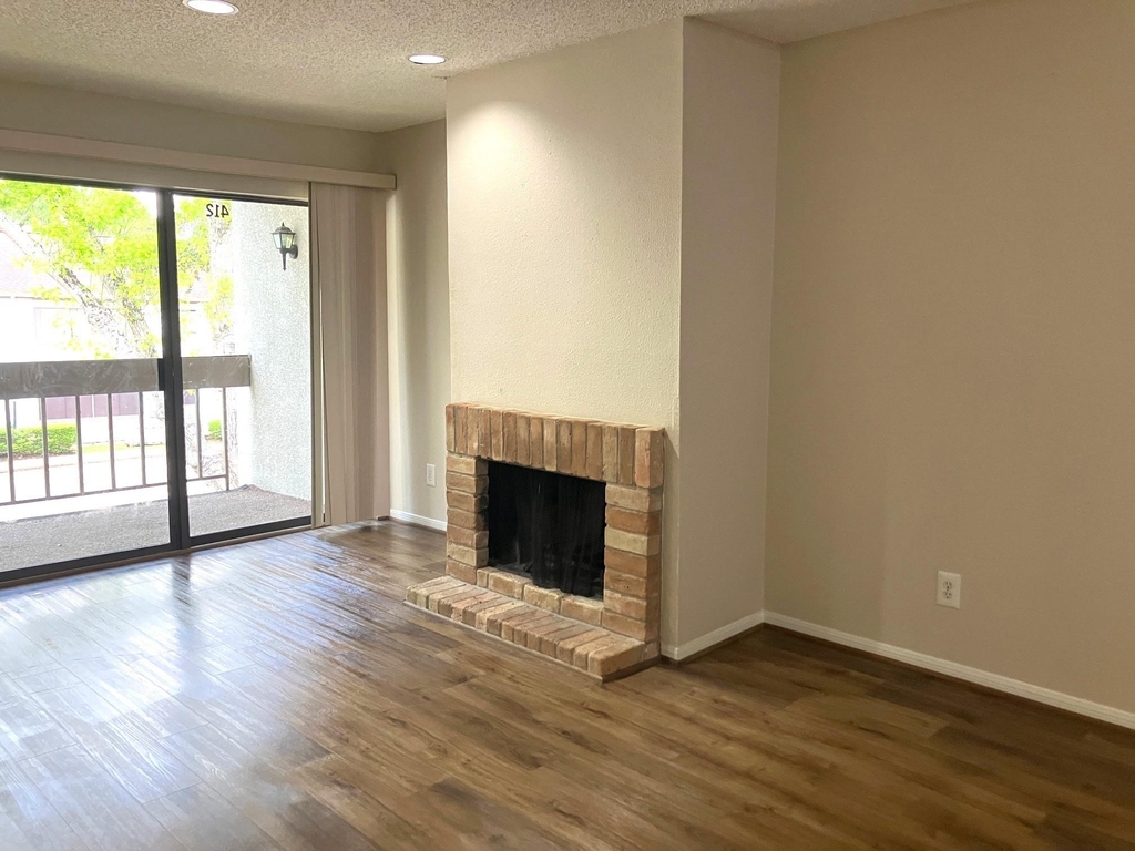 12100 Melville Drive - Photo 11