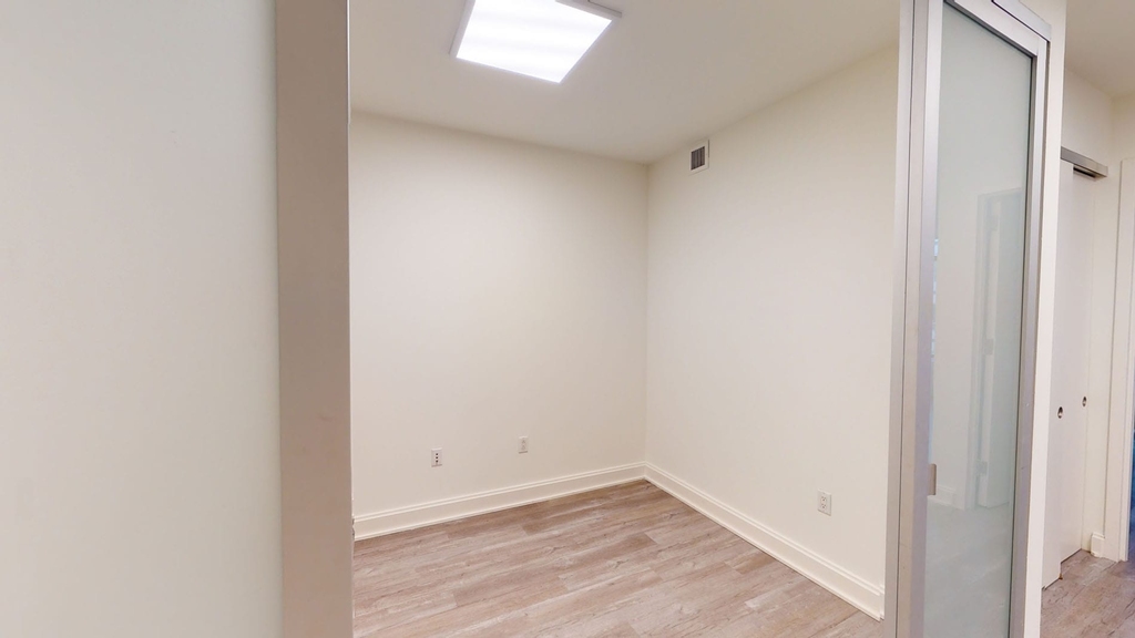 10 Hanover Square - Photo 4