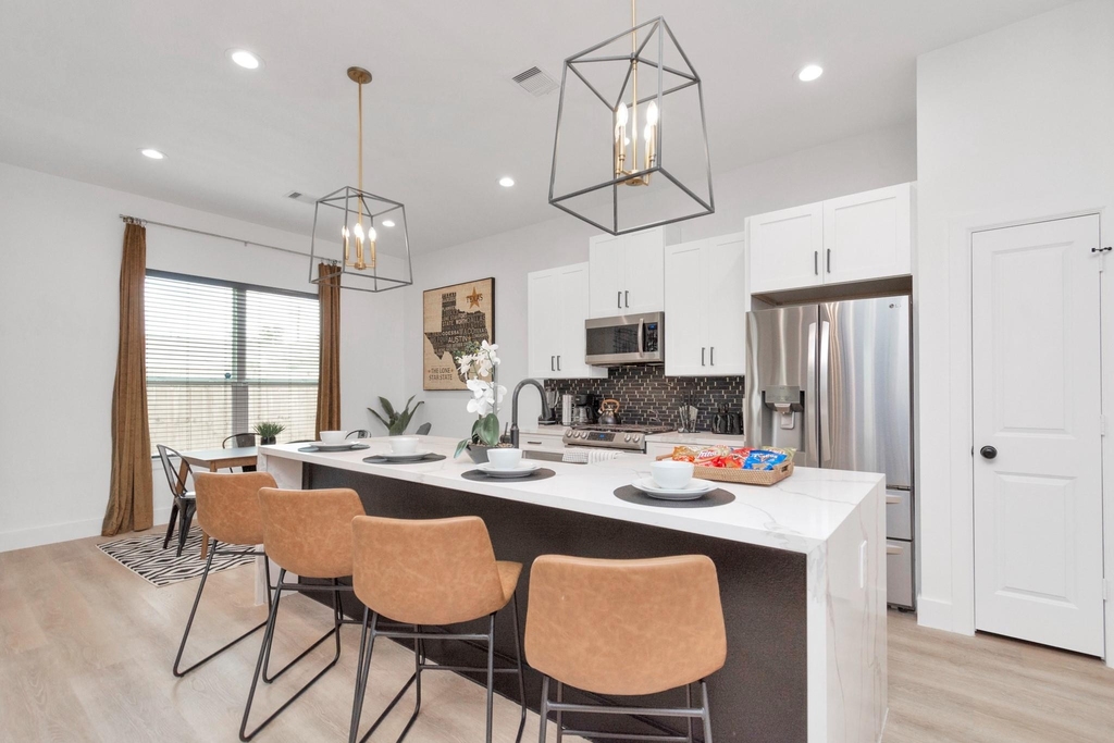 5308 Denmark Street - Photo 11