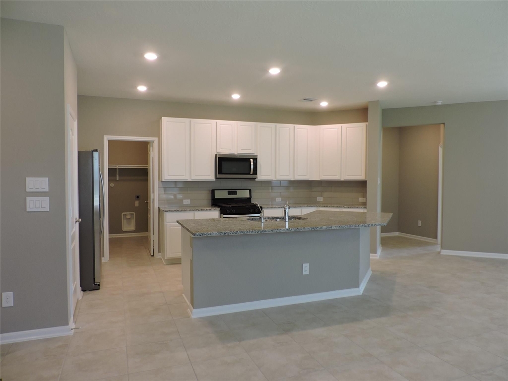 1102 Upton Court - Photo 9