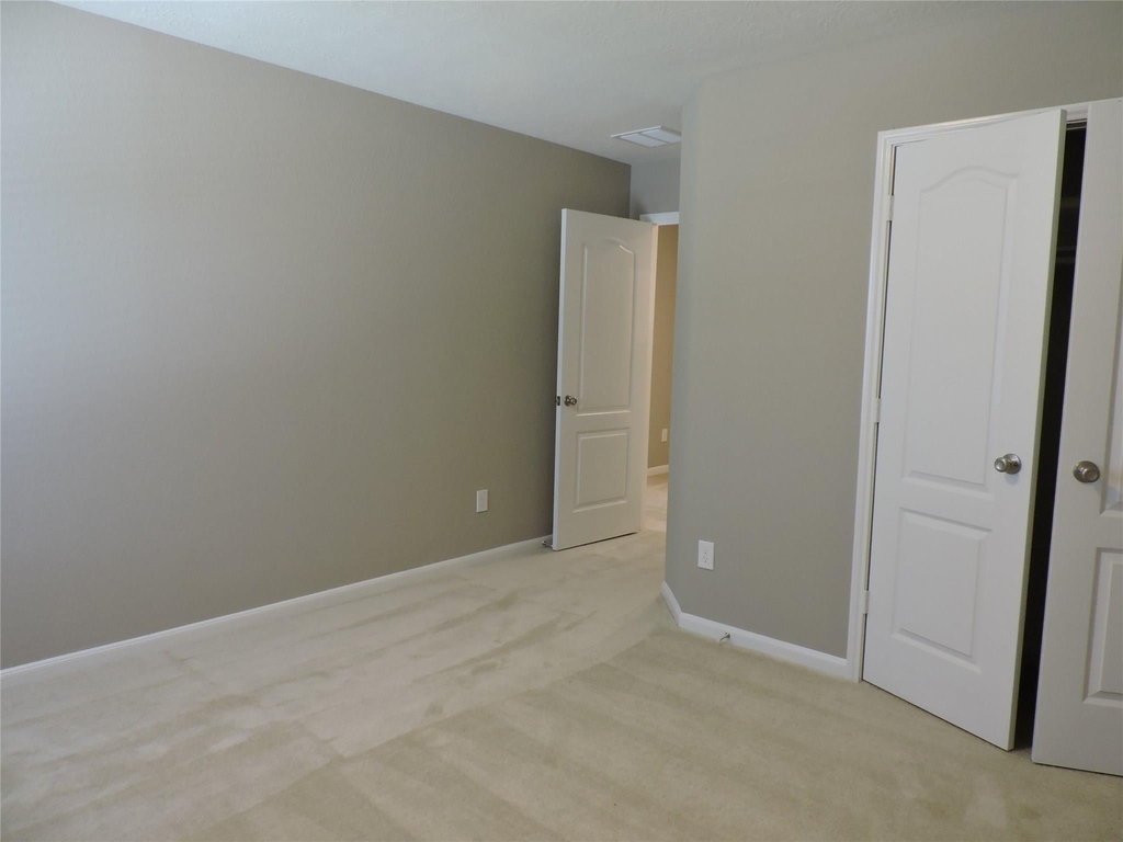 1102 Upton Court - Photo 25