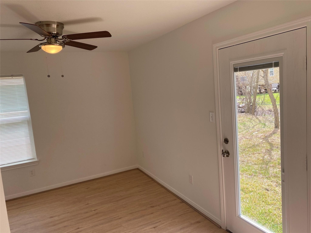 3722 Putnam Drive - Photo 14