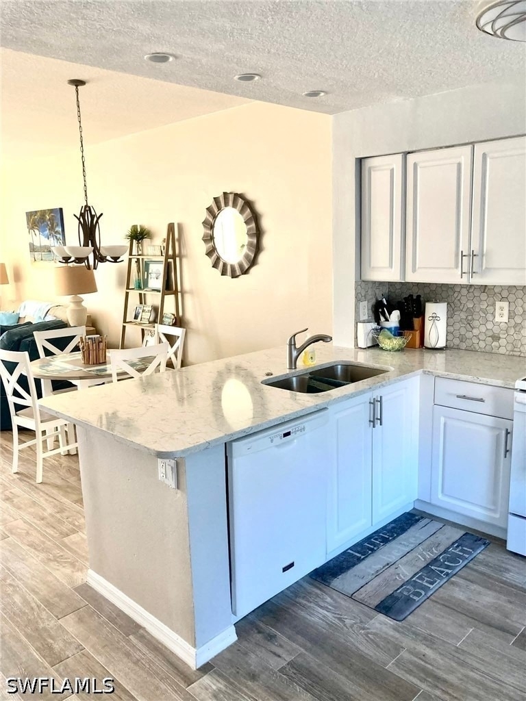 6750 Huntington Lakes Circle - Photo 1